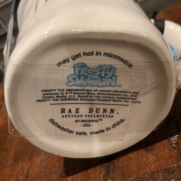 Rae Dunn Frosty The Snowman Mug with Top Hat Lid - Picture 5 of 6